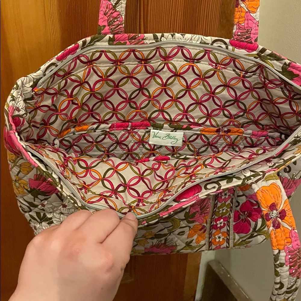 Vera Bradley Mandy Tote in Tea Garden print & hot pink RFID wallet - Picture 3 of 6